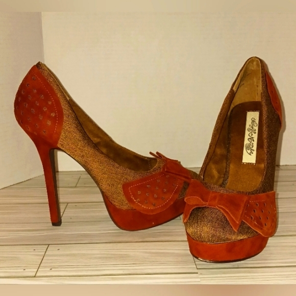 NWOB Naughty Monkey Women's Untamed Platform Pump, Size 8.5 - Picture 9 of 13